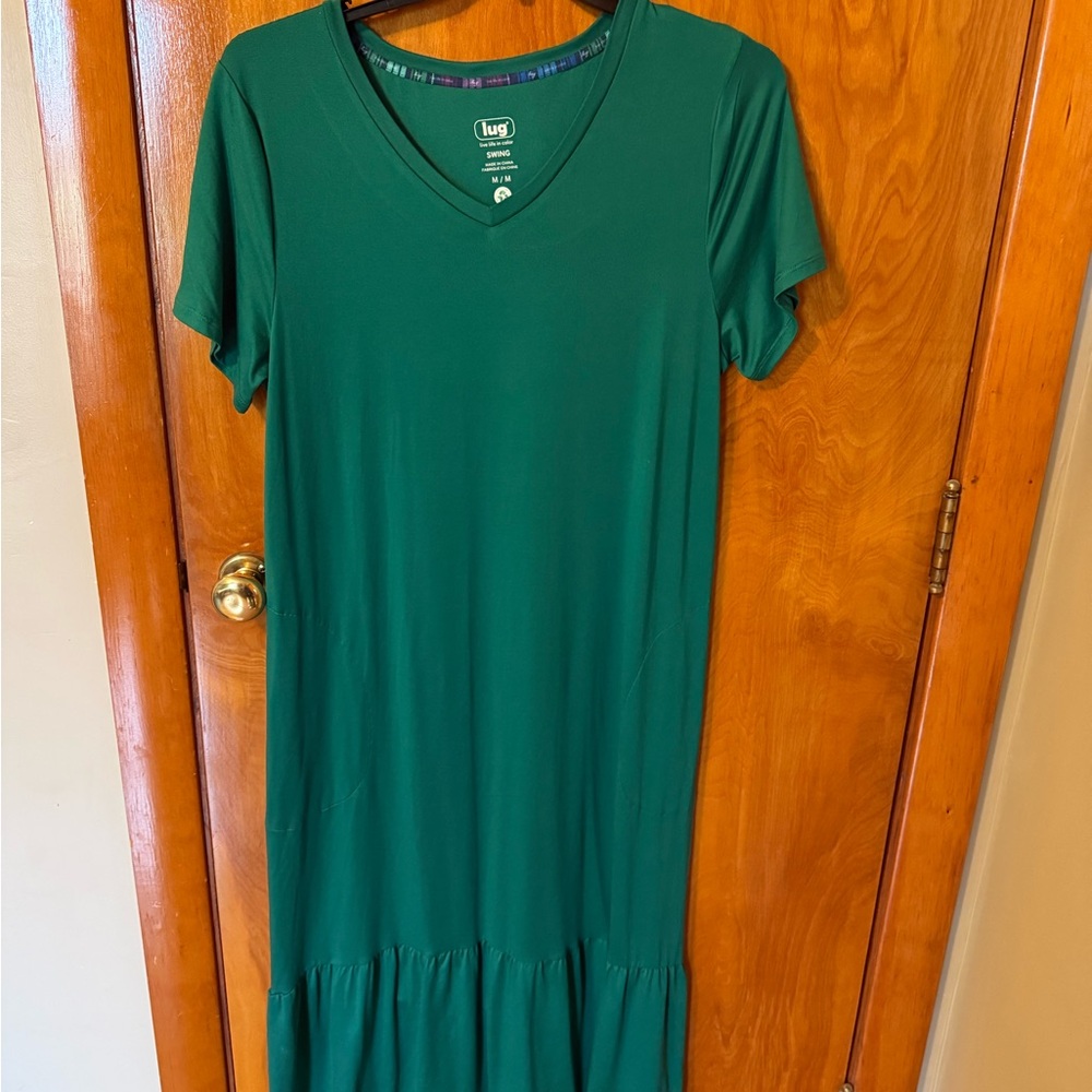 Lug Swing  dress Kelly green NWOT size medium